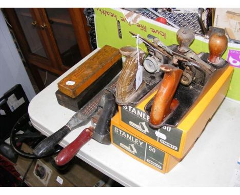 Assorted vintage tools, including Stanley planes CONDITION REPORT.