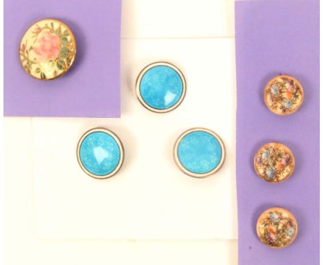 Seven buttons, comprising a Japanese ceramic Satsuma button with floral decoration, 2.2cms, another set of three, floral, 1.6