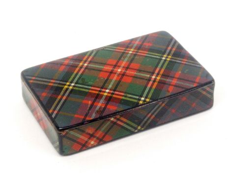 A Scottish Tartan ware snuff box (Albert), wooden hinge, rectangular, foil 90%, stamped 'Smith Mauchline with Royal Coat of A