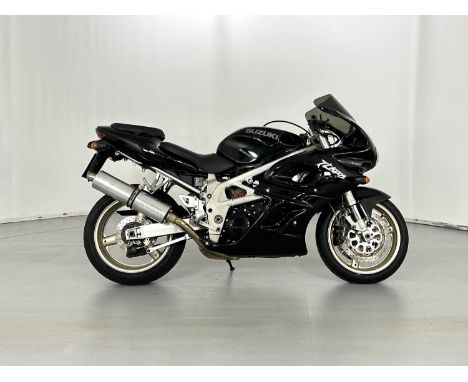 Registration: R591YWC  VIN: JS1AG111300101113  Mileage Showing: 19,000  Transmission: Manual  MOT: NoFirst registered October