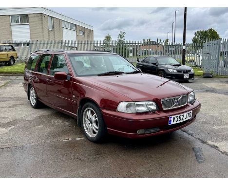 Registration: V352JTO  VIN: YV1LW53K6Y2646397  Mileage Showing: 161,000  Transmission: Automatic  MOT: 15/03/2025First regist