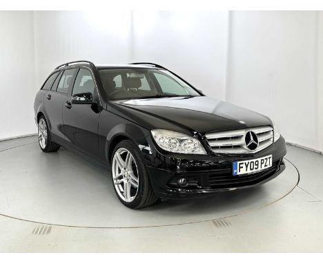 Registration: FY09PZT  VIN: WDD2042072F277749  Mileage Showing: 147,000  Transmission: Automatic  MOT: 31/10/2024First regist