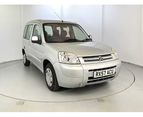 Registration: RX57ACU  VIN: SMB4569834NMP0311  Mileage Showing: 64,000  Transmission: Manual  MOT: 12/07/2024First registered