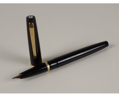 Kolbenfüllhalter Lamy 27 30n, 1960er Jahreschwarz, Länge mit Kappe ca.13,2cm, Fülhalter mit geripptem Ring, 585er Goldfeder, 