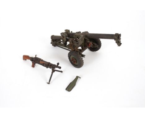 A very fine scale model of a Howitzer field gun with a bespoke model of a Bren gun