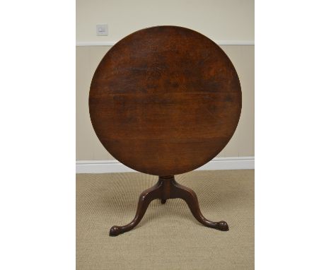 A Georgian oak Pillar Table with circular top on vase turned column and tripod base, 2ft 8in D