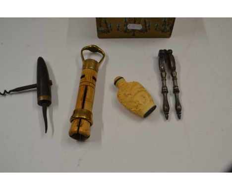 Box containing snuff bottle, corkscrew etc
