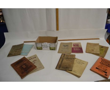 Box of vintage car instruction manuals to include Morris, Austin 7 etc