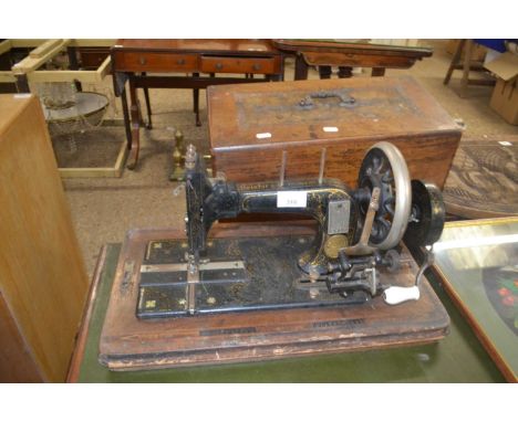 Vintage Frister &amp; Rossman sewing machine