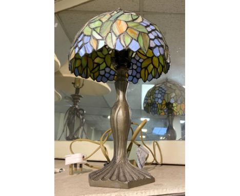 TIFFANY STYLE TABLE LAMP - 45 CMS (H) APPROX