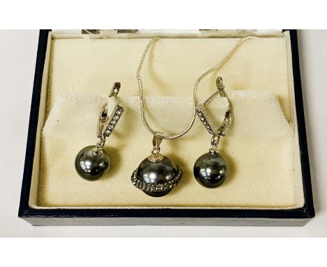 STERLING SILVER SET OF GREY SHELL PEARL PENDANT &amp; EARRINGS 