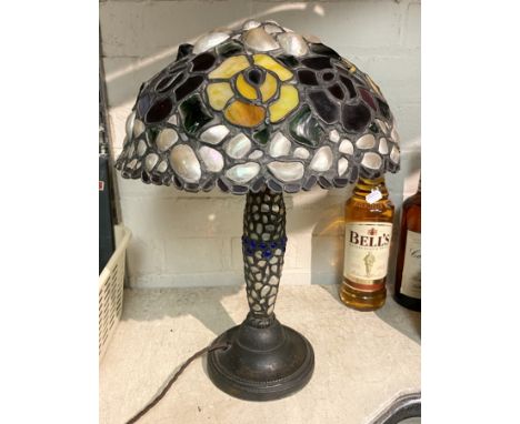 EARLY TIFFANY STYLE TABLE LAMP WITH SHELL DETAIL - 45 CMS (H) APPROX