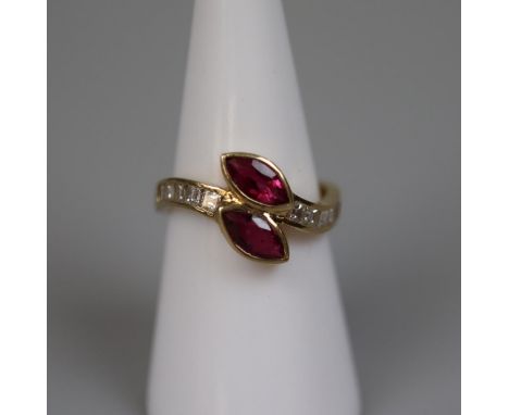 18ct ruby and diamond ring - Size M 