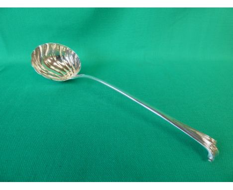 Late Victorian hallmarked silver Onslow pattern punch ladle with shell fluted bowl by Charles Harris, London 1898, 4.5ozt
