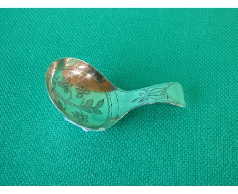 Regency hallmarked silver caddy spoon with circular bowl engraved with a tea plant, by Joseph Willmore, Birmingham 1812