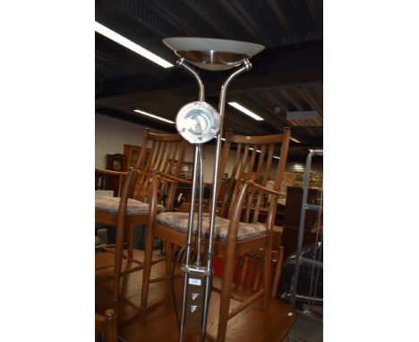 A modern uplighter standard/reading lamp