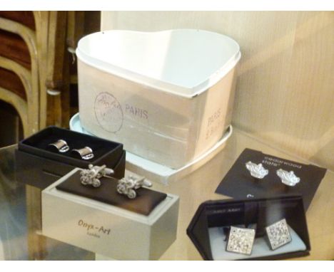 Mixed collectables including quantity of cufflinks