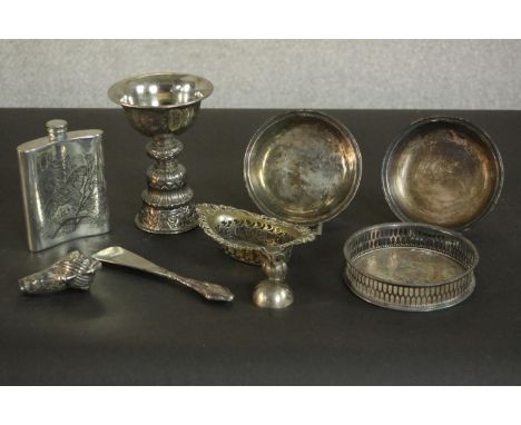 A collection of silver and silver plate items, including a novelty silver owl menu holder, a silver cane pommel in the form o