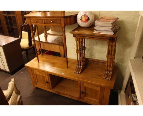 Bevan &amp; Funnell nest of three yew tables, Siesta yew two drawer console table and oak entertainment stand (3).