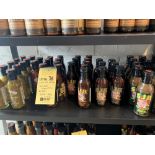 Lot de 50 +/- sauces variées, relish, SJB, BBQ, Jerk