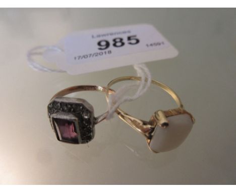 9ct Yellow gold square opal set ring together with a gold and amethyst ring