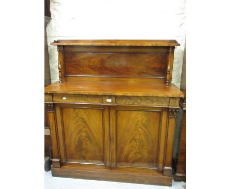 Good quality early Victorian figured mahogany chiffonier having a low shelf back