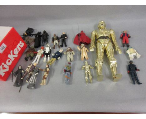 Quantity of vintage Star Wars figures with some accessories and a large scale C3PO