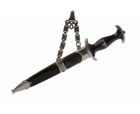 AMENDMENT TO PROVENANCEWWII GERMAN SS INTELLIGENCE OFFICER'S CHAINED DRESS DAGGER 1936 pattern, the black ebony handle with e