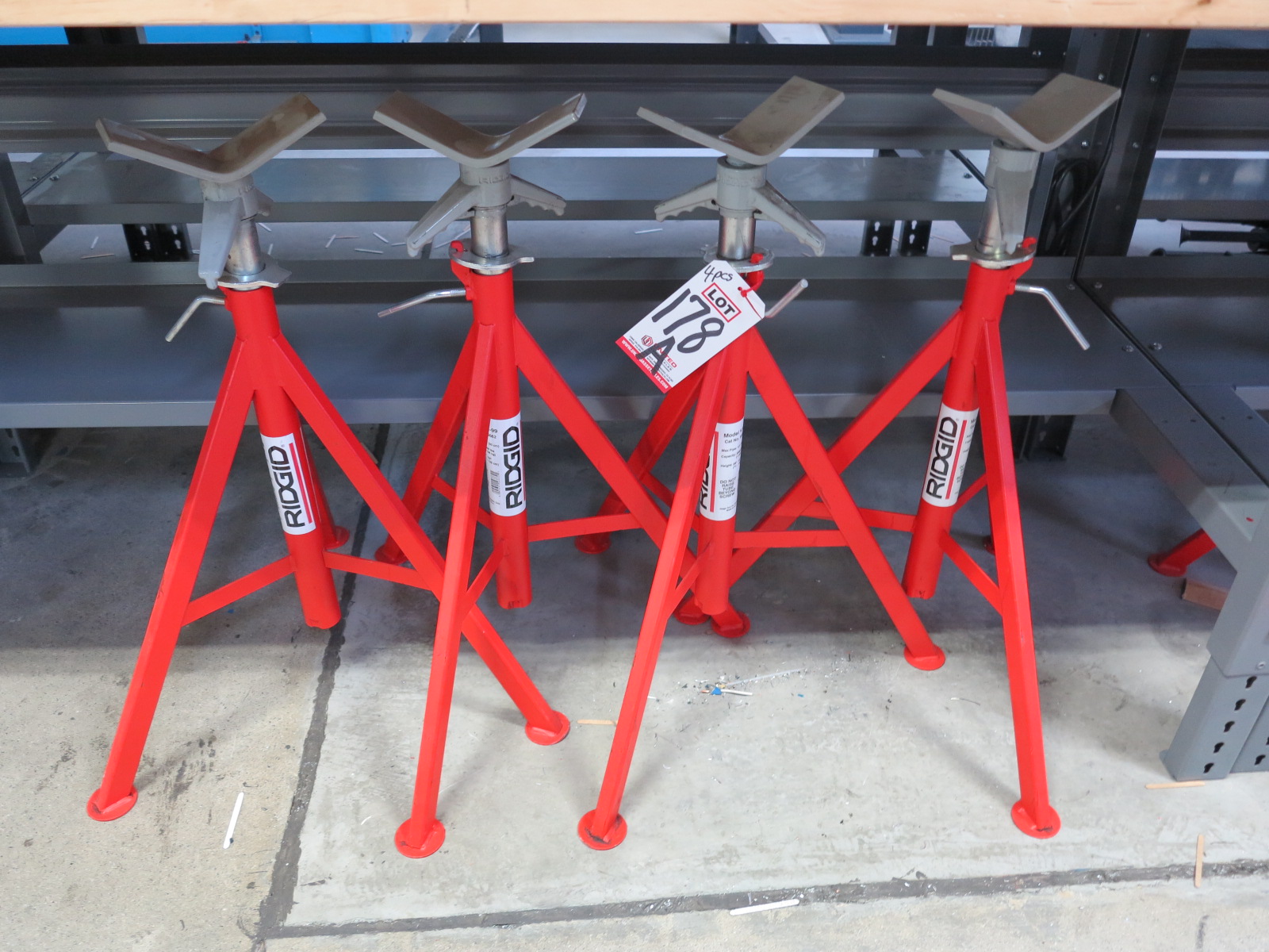 LOT (4) RIDGID VJ99 PIPE STANDS, 2,500 LB CAPACITY