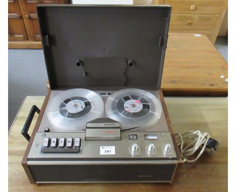 Philips 4 track N4307 portable tape recorder. (B.P. 21% + VAT) 
