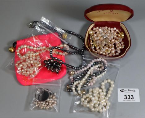 Collection of freshwater pearl jewellery.(B.P. 21% + VAT) 