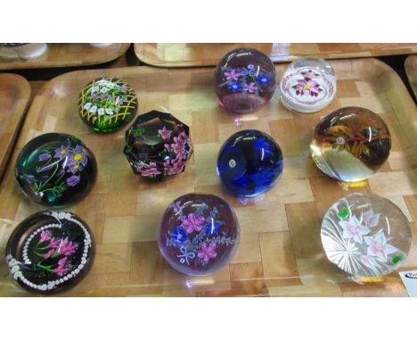 Tray of floral design glass paperweights to include; Caithness Whitefriars, two Caithness 'Victorian Bouquet', Caithness Whit