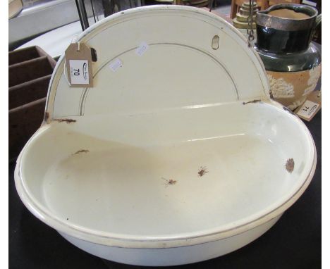 Old enamel wash basin. Provenance Margaret Bide Collection.(B.P. 21% + VAT) Some chips to the enamel.