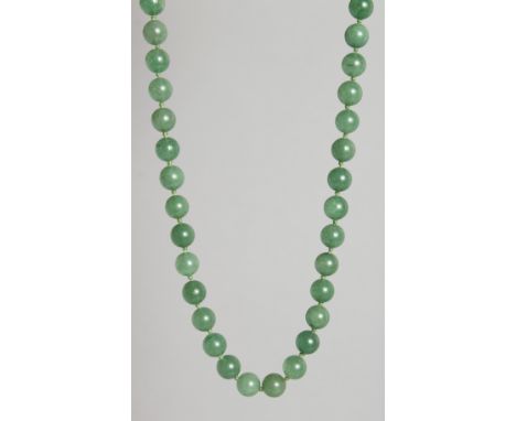 A JADE NECKLACE