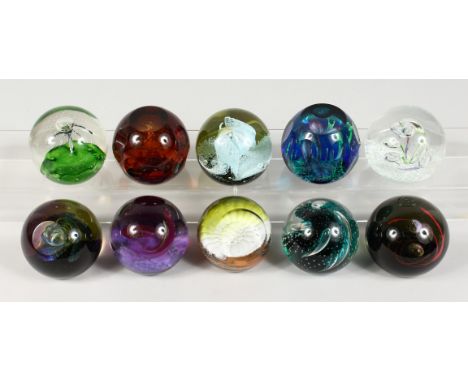 A COLLECTION OF TEN CAITHNESS GLASS PAPERWEIGHTS.