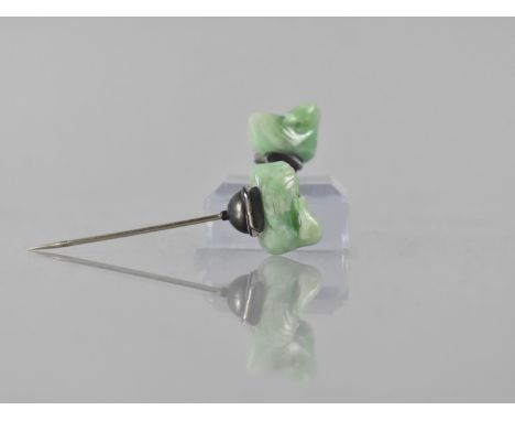 A Jade and White Metal Mounted Cravat/Scarf Pin, Two Carved Waterfowl with Heads Turned, 73mm Wide Approx 
