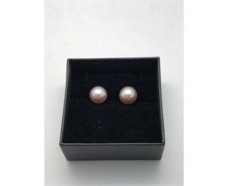 A pair of 9ct yellow gold grey/peach freshwater pearl studs, boxed.
