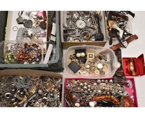 A PLASTIC BOX OF ASSORTED WATCHES, COSTUME JEWELLERY AND ITEMS, to include a quantity of ladies and gents fashion wristwatche