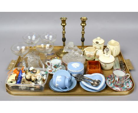 A tray of collectables to include Wedgwood Crown Devon hand painted condiment set, Babycham glasses, collectors spoons, Wade 