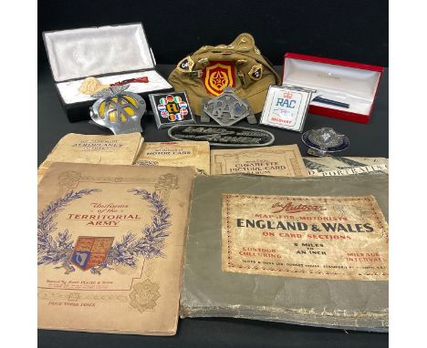 Automobila car badges, AA, RAC, Landrover, RAOB, Royal Antediluvian Order of Buffaloes, Russian military cap with assorted cl
