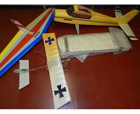 PART BUILT HUMMEL MONOPLANE - WIK MODEL, WW1 GERMAN MONOPLANE & WILDTHING GLIDER
