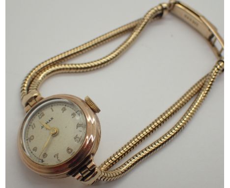 Ladies 9ct gold Avdax wristwatch on a 9ct gold bracelet 19.2g CONDITION REPORT: This item is working at lotting.