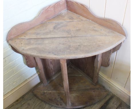 A Victorian Pine corner shelf unit