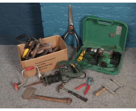 A collection of Power &amp; Hand Tools. Bosch PFZ 550 PE Multi purpose reciprocating sabre saw 240V, Hitachi hammer drill, va