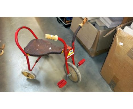 A vintage Wellskelo childs tricycle COLLECT ONLY 