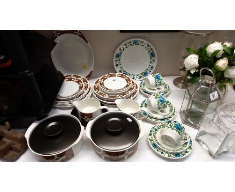 A vintage Meakin and Midwinter tea and dinner set COLLECT ONLY