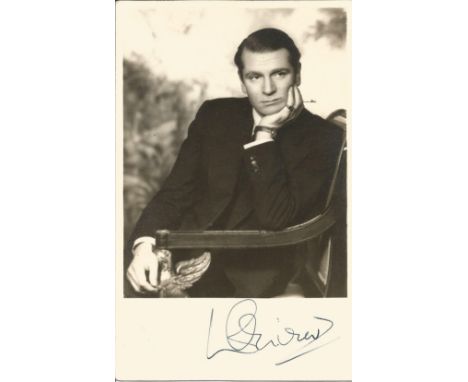 Laurence Olivier signed 6x4 black and white vintage photo. Good condition. All autographs come with a Certificate of Authenti