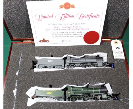 A Bachmann Branchline OO gauge 2-locomotive set. SE&amp;CR N Class 2-6-0 locomotive, 810, in unlined grey livery. Together wi