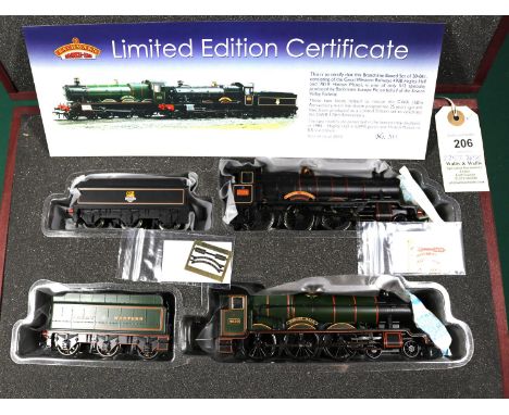 A Bachmann Branchline OO gauge 2-locomotive set. GWR Hall Class 4-6-0 locomotive, Ragley Hall 4930, in lined Brunswick Green 