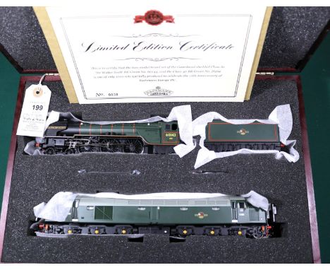 A Bachmann Branchline OO gauge 2-locomotive set. BR Class A1 4-6-2 locomotive, Sir Walter Scott 60143, in lined green livery.